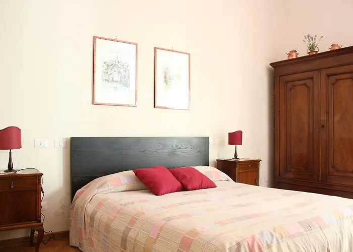 Oda ve Kahvaltı Charming House Roma