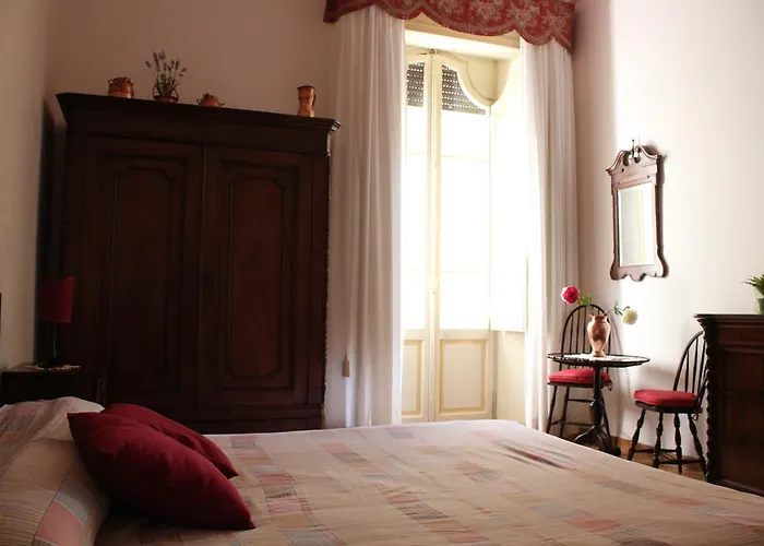 Charming House 2*